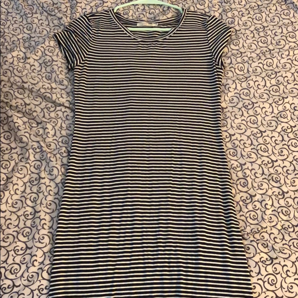 Striped dress with a close fit
